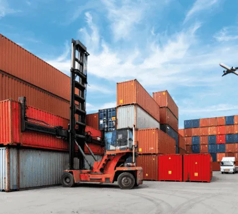 Gestion-de-la-logistique-internationale-techniques-pour-optimiser-le-transport-et-la-distribution