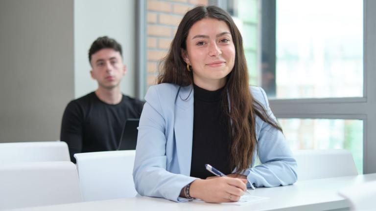 GROUPE ETUDIANTS CLASSE ESLSCA