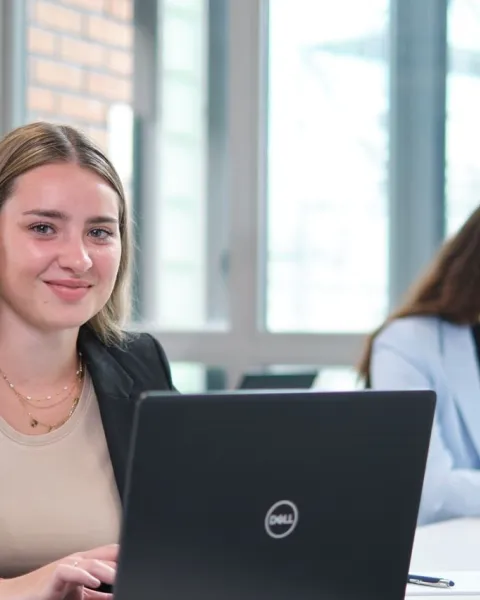 GROUPE ETUDIANTS ESLSCA